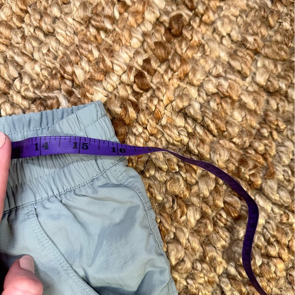 COLUMBIA women’s athletic short with pockets - Picture 5 of 15